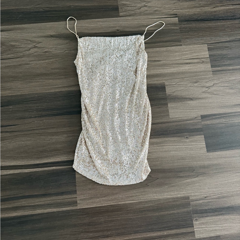Topshop Glittering Silver Sequin Dress - Picture 2 of 5